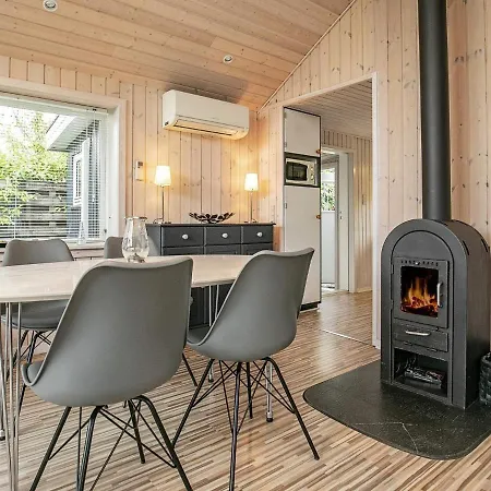 Quaint Holiday In Esbjerg With Sea Nearby *